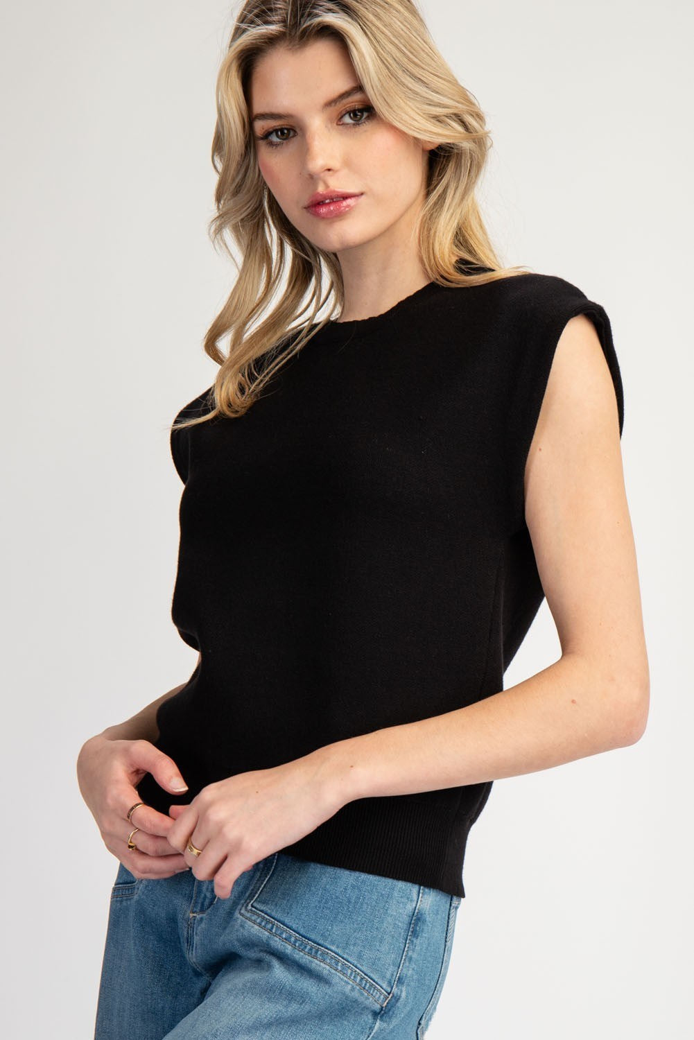 Black Sleeveless Sweater Top