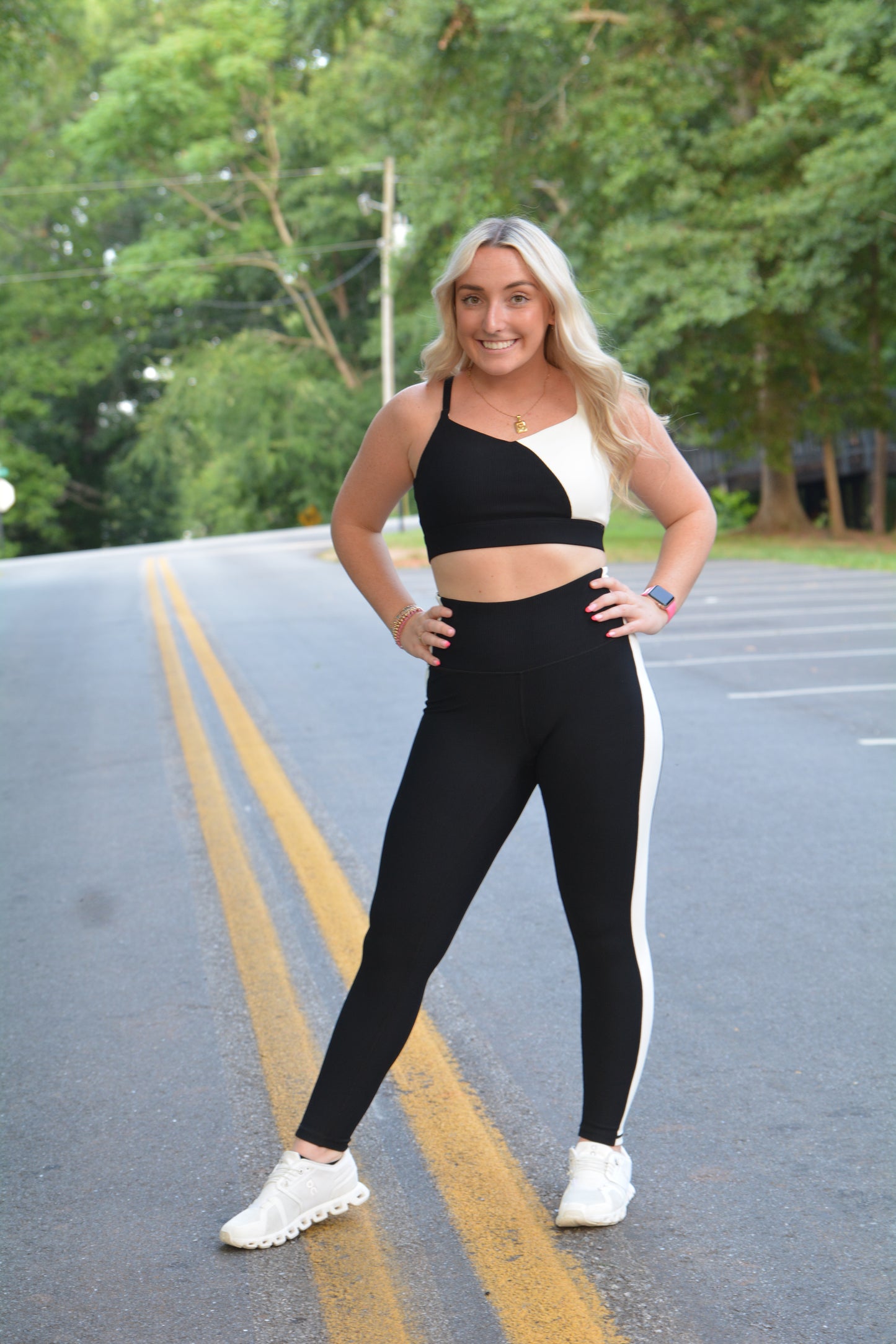 Black and White Ribbed Sports Bra