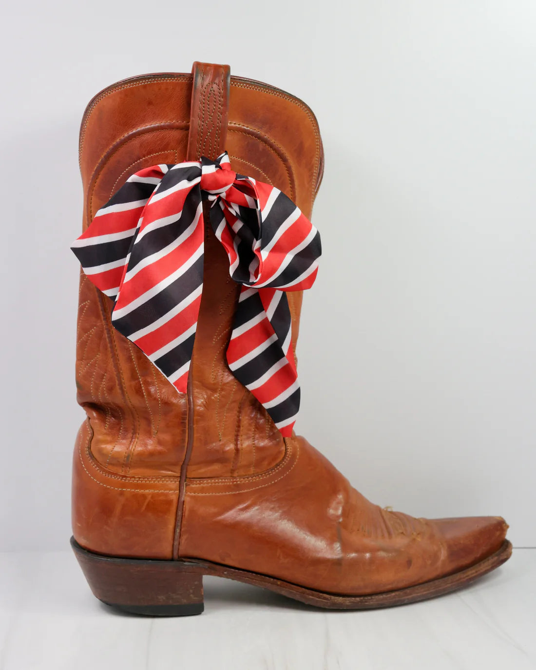 Serafina Scarf | Black Red Stripe