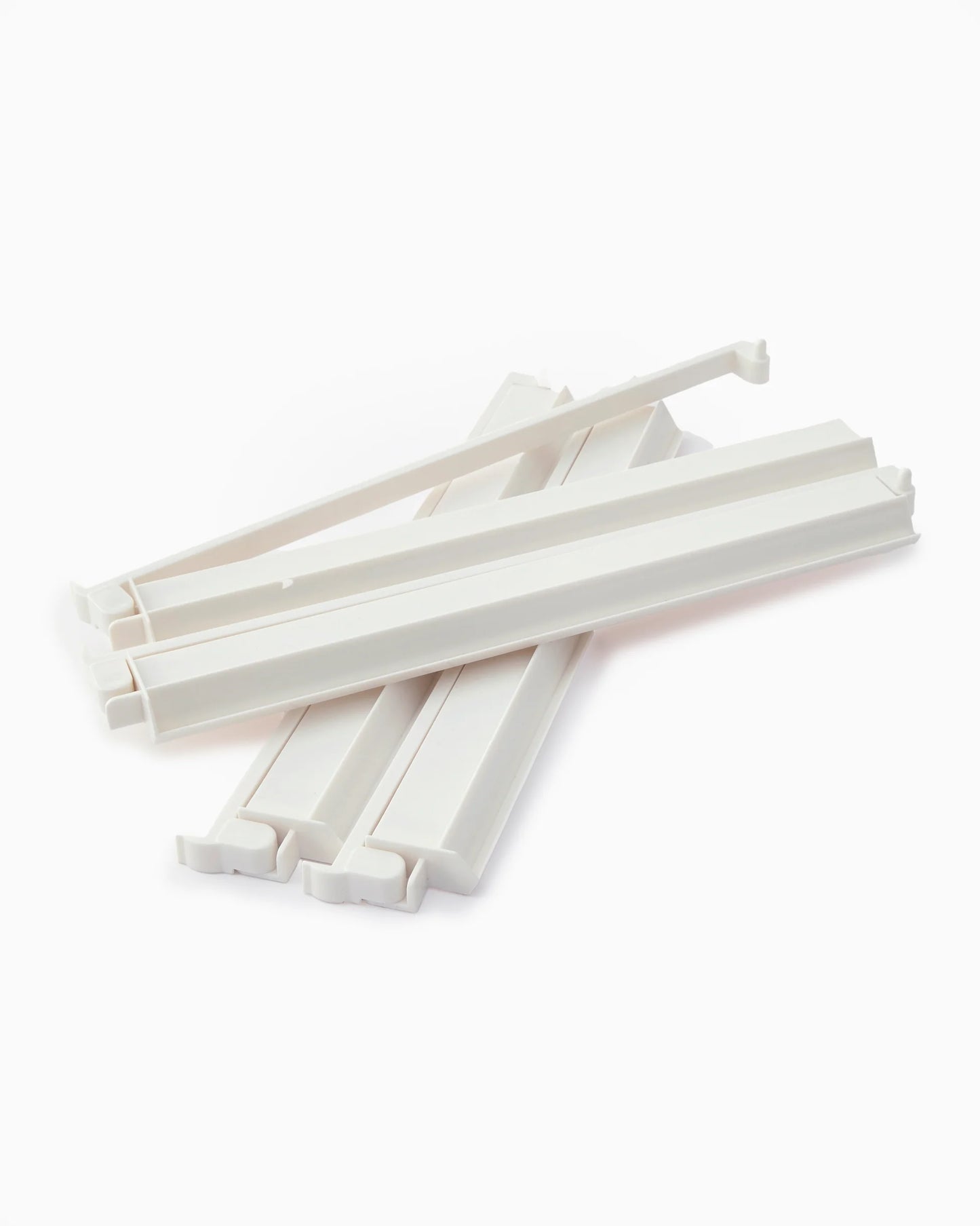 Oh My Mahjong | White Acrylic Rack & Pushers Set
