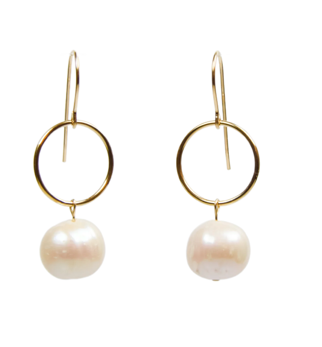 Pearl and Gold Circle Earring