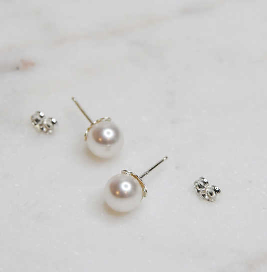 Classic Pearl Stud