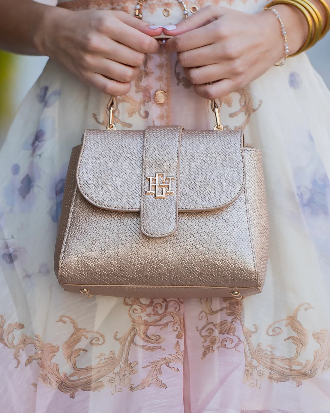 Tucker Handbag | Woven Gold